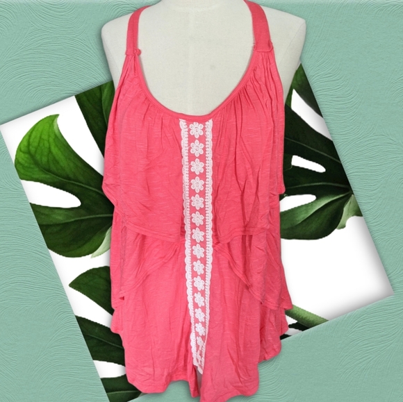LUSH tiered ruffle tank - Picture 2 of 3